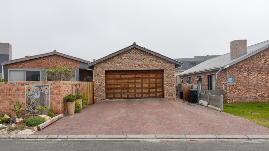 To Let 1 Bedroom Property for Rent in Struisbaai Western Cape